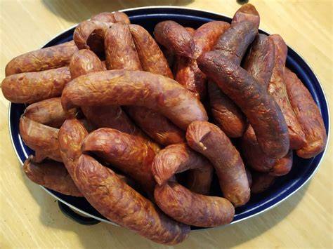 Kroky plnenia a sušenia klobás