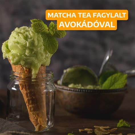 šálka s matcha čajom