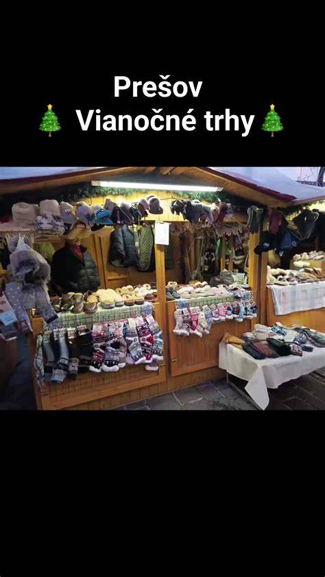 výber vianočných rezov na stole