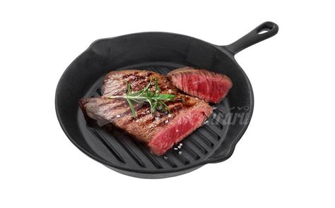 liatinová panvica na steak