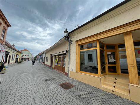Mapa reštaurácií v Komárne a ich poloha v centre mesta