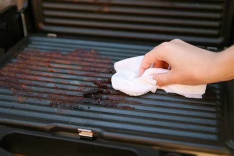 Čistenie elektrického grilu - postup