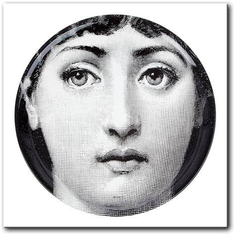 Obalová grafika Lina po redizajne (2018)