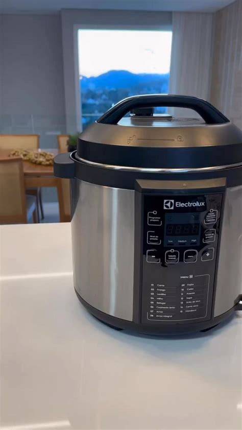 Electrolux EO7C21V - obrázok dotykového panela a parného režimu