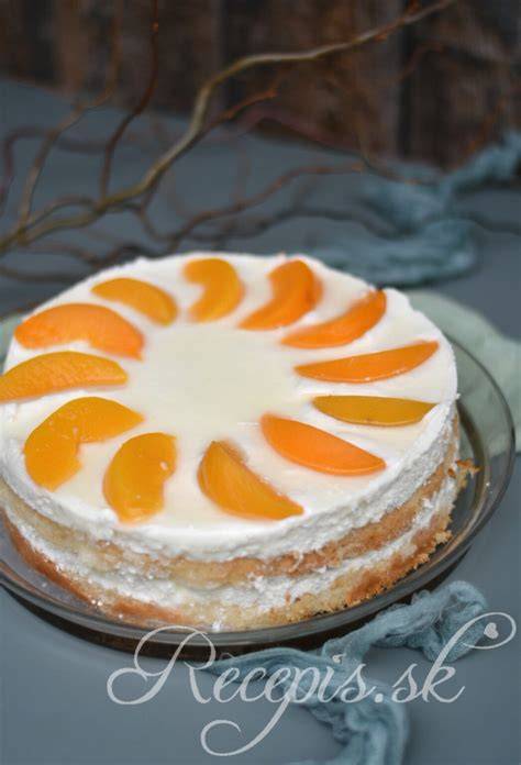 Broskyňová torta - vrstvy a dekorácie