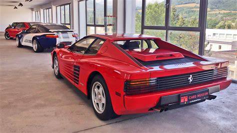 Double Red Cars Museum Brezno - zaujímavé exponáty s príbehmi