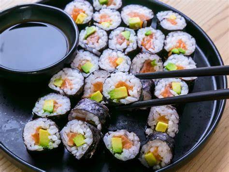 Ukážka zostavenia maki sushi