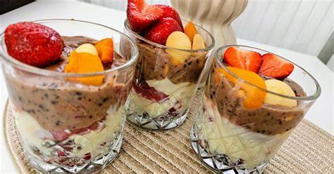 Rýchly Nutellový mugcake s dekoráciou ovocím