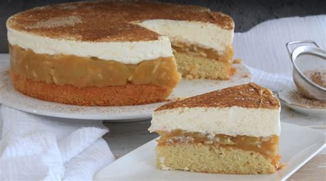 Torta s višňami a kyslou smotanou