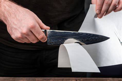 Diagram: správne krájanie sushi a tipy pre ostrý nôž