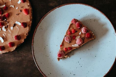 Bezlepková vegánska torta
