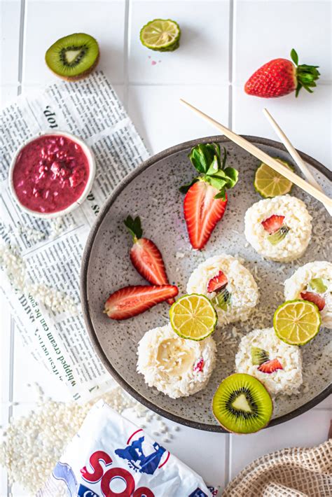 Sladké sushi s ovocím