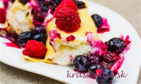 Nemecké palacinky s ovocným kompótom