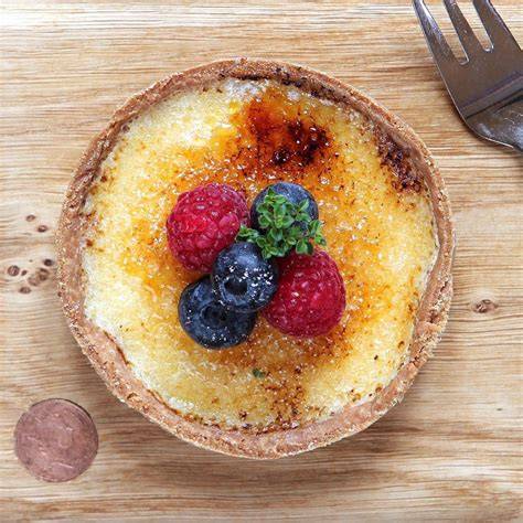 Palacinky Crêpes a dezerty Crème brûlée, Tarte Tatin