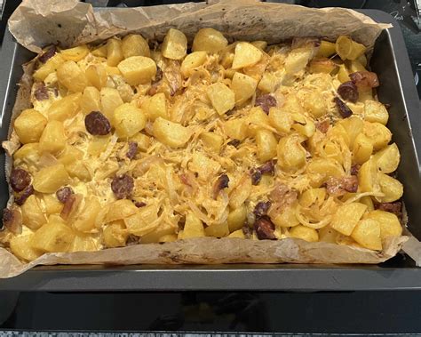 zemiaky s mletym masom a kyslou kapustou