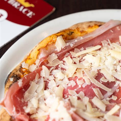 Zloženie originálnej Pizze Emi