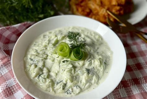 Mizeria - poľský uhorkový šalát