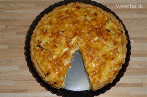 Bezlepkový quiche s karfiolom a plesňovým syrom