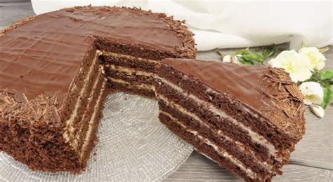 Obrázok: Čokoládová torta s nápisom 60