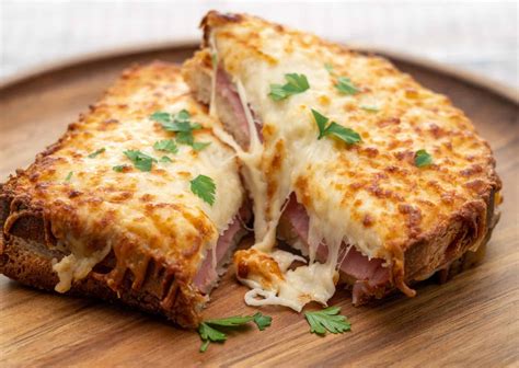 Croque Monsieur a ďalšie varianty zapečeného chleba