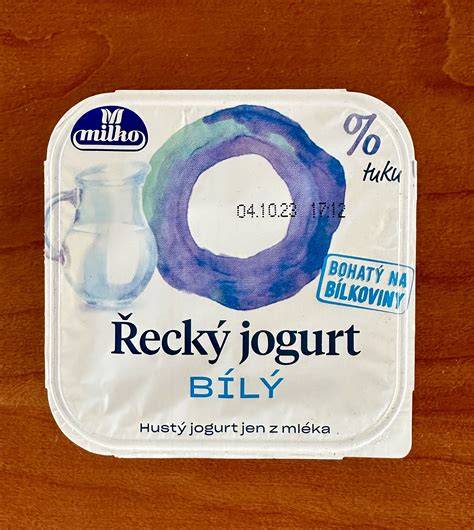 Infografika: Zloženie jogurtu Pan Bůůů a porovnanie balení 130 g vs 90 g