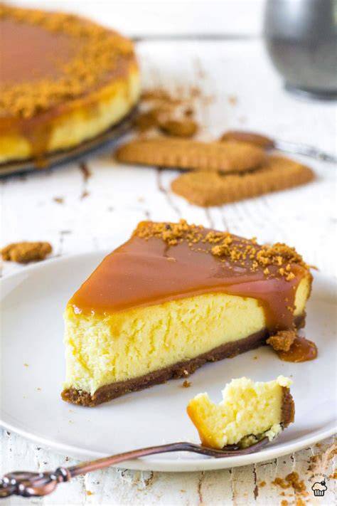 Vizualizácia vrstiev cheesecake so slaným karamelom