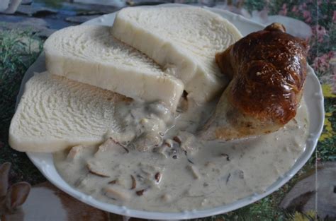 Servírovaná dubáková omáčka so špagetami