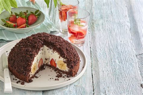Krtkova torta s banánmi a čokoládovými vločkami
