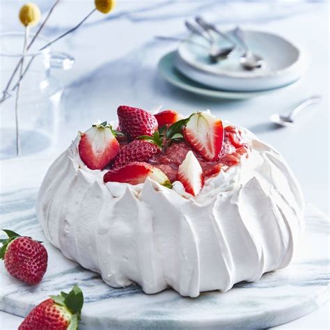 Čerešňová Pavlovova torta